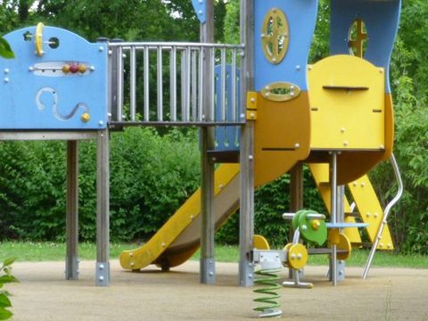 Camping Le Pont Romain - Camping Sarthe