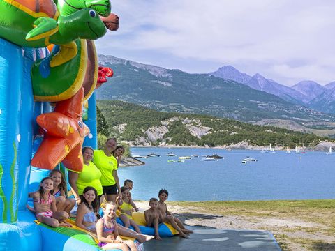 Camping L'Ecrin du Lac - Camping Hautes-Alpes