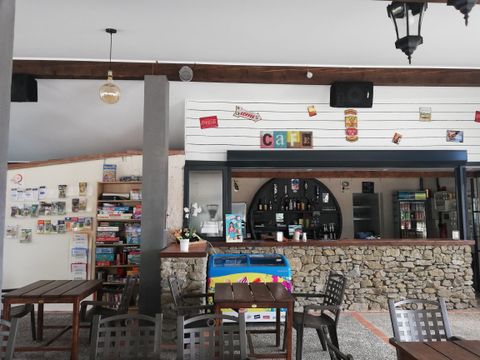 Camping La Commanderie - Camping Aude