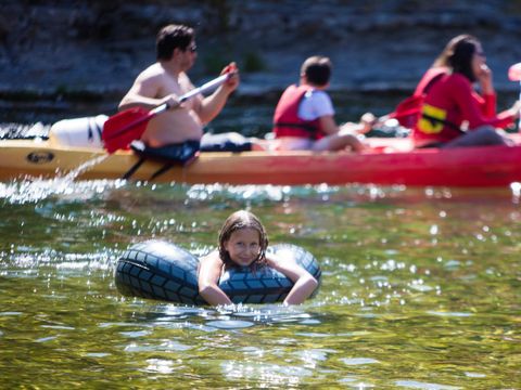 Flower Camping le Peyrelade - Camping Aveyron