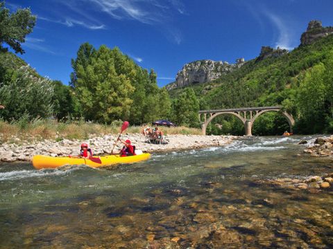 Flower Camping le Peyrelade - Camping Aveyron