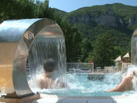 Flower Camping le Peyrelade - Camping Aveyron