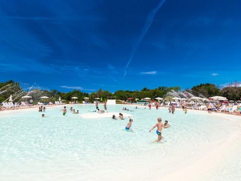 hu Montescudaio village - Camping Pise