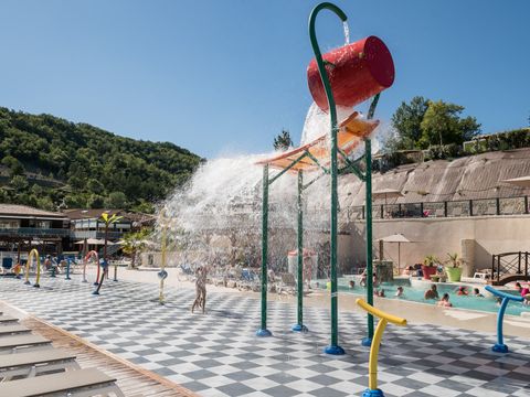 Yelloh! Village Les Bois Du Chatelas - Camping Drome