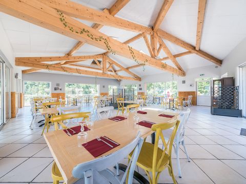 Yelloh! Village Les Bois Du Chatelas - Camping Drome