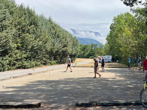 Camping De Chamarges - Camping Drome