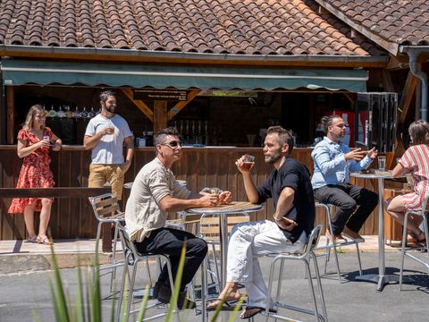 Camping Romanée - Les Grottes De Roffy - Camping Dordogne