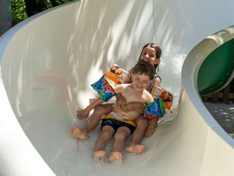 Camping Romanée - Les Grottes De Roffy - Camping Dordogne