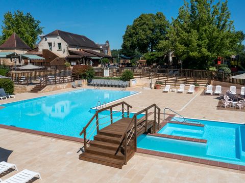Camping Romanée - Les Grottes De Roffy - Camping Dordogne