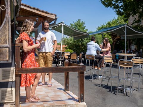 Camping Romanée - Les Grottes De Roffy - Camping Dordogne