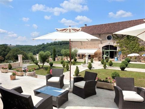 Camping Les Gorges Du Chambon - Ciela Village - Camping Charente