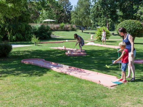 Camping Les Gorges Du Chambon - Ciela Village - Camping Charente