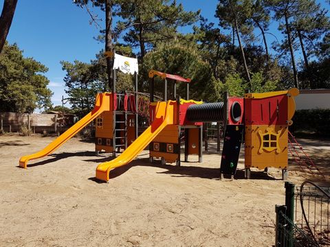 Camping Les Pins d'Oléron  - Camping Charente-Maritime