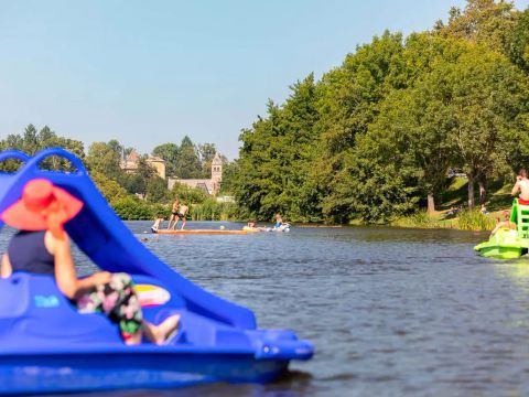 Flower Camping Lac de Saint-Point Lamartine - Camping Saône-et-Loire