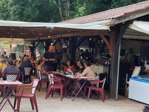 Flower Camping Lac de Saint-Point Lamartine - Camping Saône-et-Loire