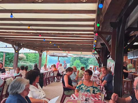 Flower Camping Lac de Saint-Point Lamartine - Camping Saône-et-Loire