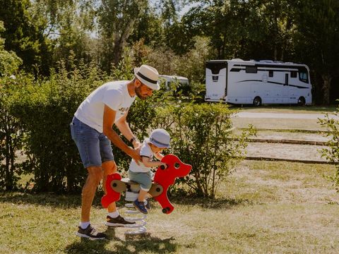 Camping Tours Val de Loire - Onlycamp - Camping Indre-et-Loire