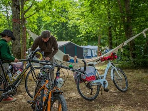 Camping Ushuaïa Villages Au Bois Joli - Camping Yonne