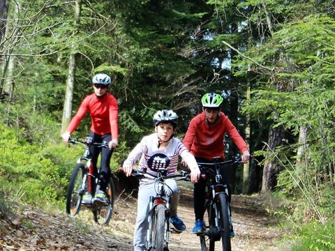 Camping Domaine des Messires - Camping Vosges