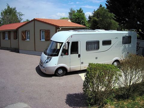 Camping Le Garillon - Camping Aube