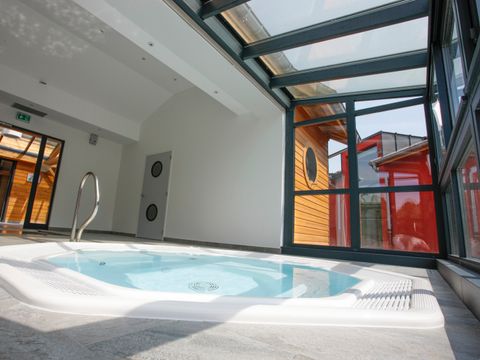 Camping La Tour Du Stock - Camping Moselle