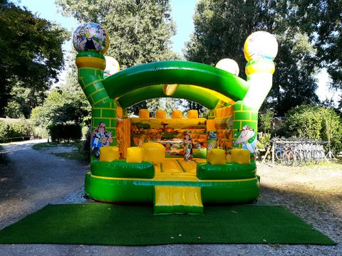 Camping Bois et Toilés - Camping Drome