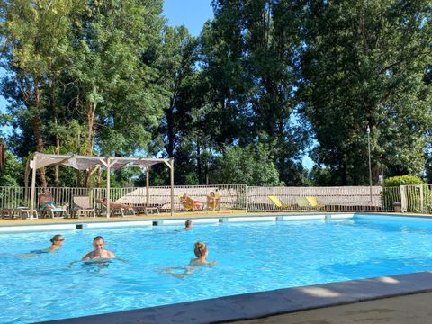 Camping Bois et Toilés - Camping Drome