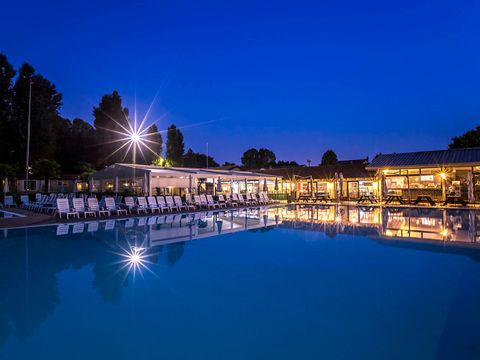 hu Venezia Camping in Town - Camping Venise