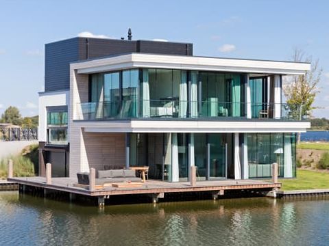 Roompot Harbour Village - Camping Middelburg