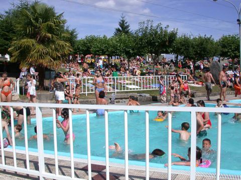 Complexo Turístico A Peneda -  Cámping Monterroso - Camping Lugo