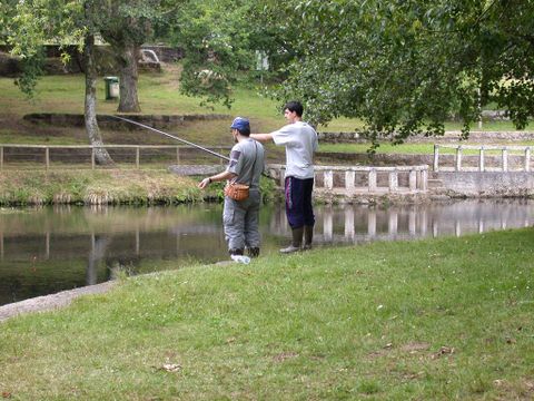 Complexo Turístico A Peneda -  Cámping Monterroso - Camping Lugo