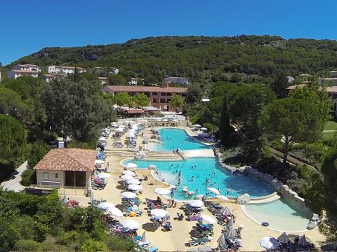 Pierre & Vacances Village Le Rouret en Ardèche - Camping Ardèche