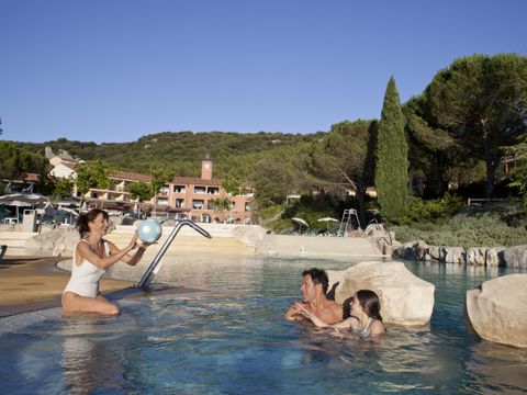 Pierre & Vacances Village Le Rouret en Ardèche - Camping Ardèche