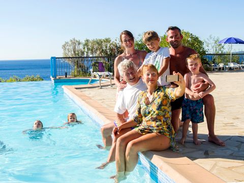 Résidence Goélia Le Domaine de La Pinède - Camping Var