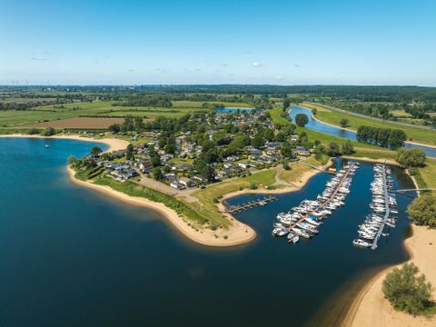 Recreatiepark Rhederlaagse Meren - Camping Zevenaar