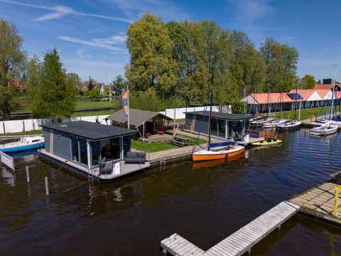Houseboats Heeg - Camping Súdwest-Fryslân - Image N°5