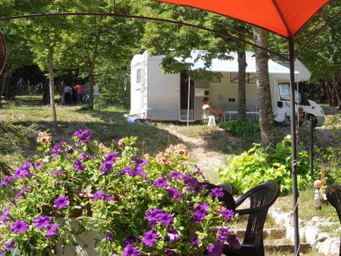 Camping Lo Schioppo - Camping L'Aquila