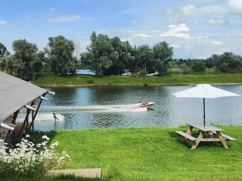 Vodatent Camping de Boomgaard - Camping Limburg Belge