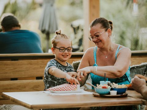 Vakantiehoeve Si-Es-An - Camping Hardenberg