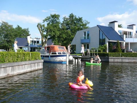 Rien van den Broeke Village - Camping Wijdemeren