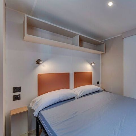 BUNGALOW 6 personnes - Mobil-home | Comfort | 2 Ch. | 4/6 Pers. | Terrasse surélevée | Clim. | TV