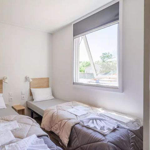 BUNGALOW 6 personnes - Ultimate Plus | 3 Ch. | 6 Pers. | Terrasse Lounge | 2 SDB | Clim. | TV