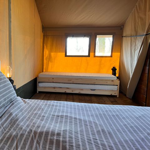 TENTE TOILE ET BOIS 4 personnes