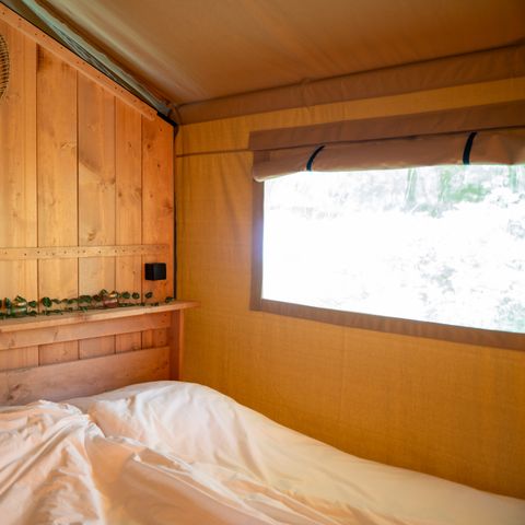 TENTE TOILE ET BOIS 4 personnes - Forest Lodge avec sanitaires