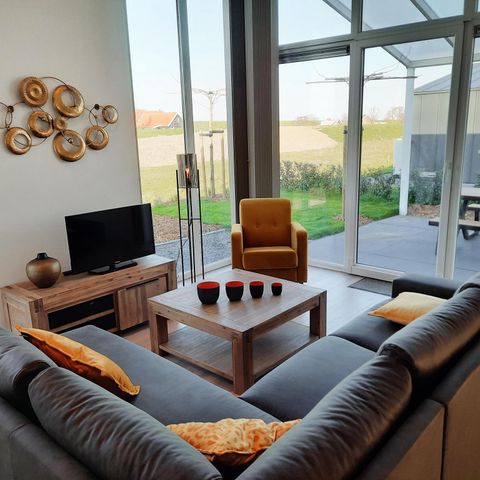 MAISON 4 personnes - 83