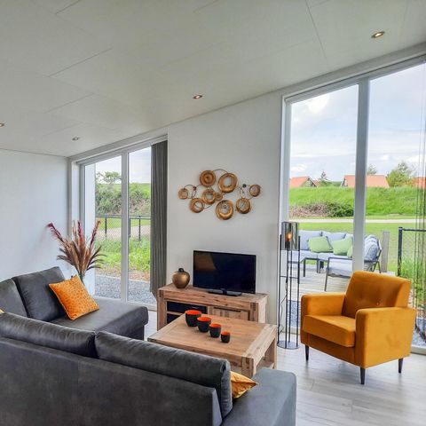 MAISON 4 personnes - 83