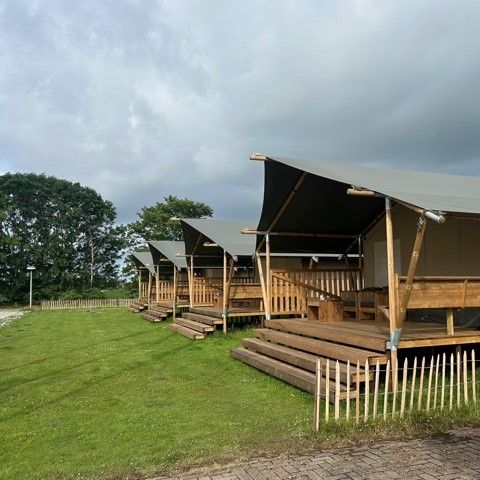 TENTE TOILE ET BOIS 4 personnes