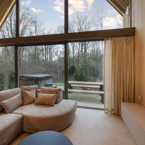 LODGE 6 personnes - avec jacuzzi