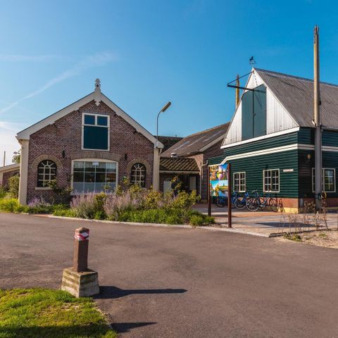 BUNGALOW 4 personnes - L-Cube 4