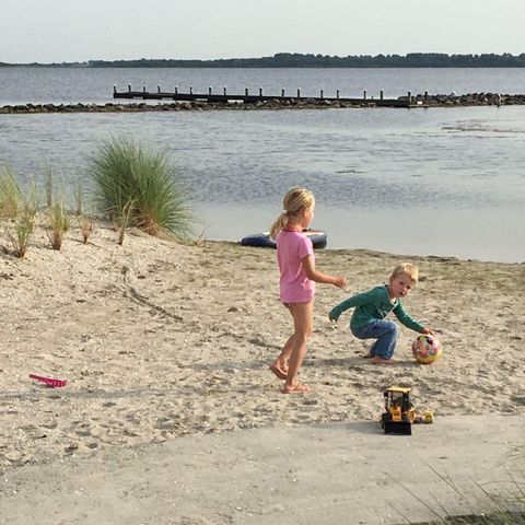 Beach Resort Punt West - Camping Goeree-Overflakkee - Image N°2